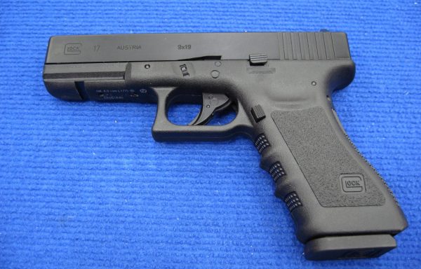Pistola UMAREX GLOCK 17 CO2 calibro 4.5 BB Libera Vendita